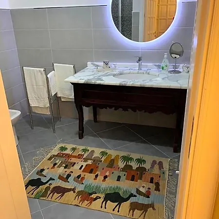Clementine Bed & Breakfast 4*